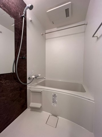 大阪市中央区上本町西４丁目の賃貸マンションの浴室