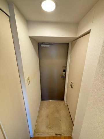 エスリード阿波座サウスプレイスの玄関