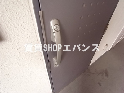 【バルコニー】 | ロイヤル スリー