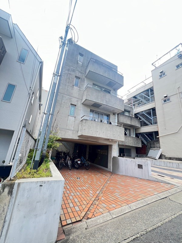アロッジオ上筒井の外観