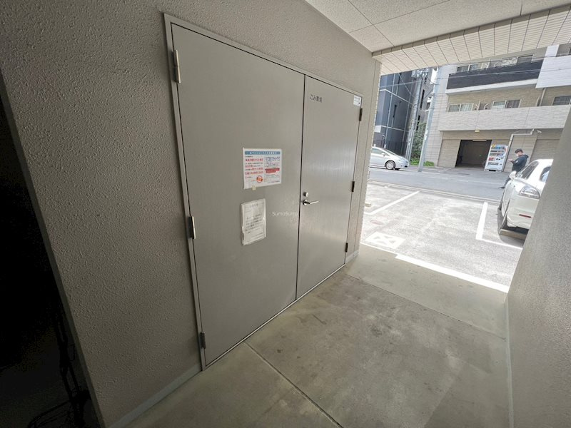 エスリード谷町四丁目の外観