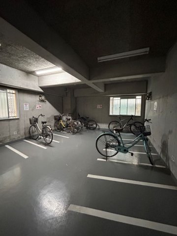アソテア神戸の駐車場
