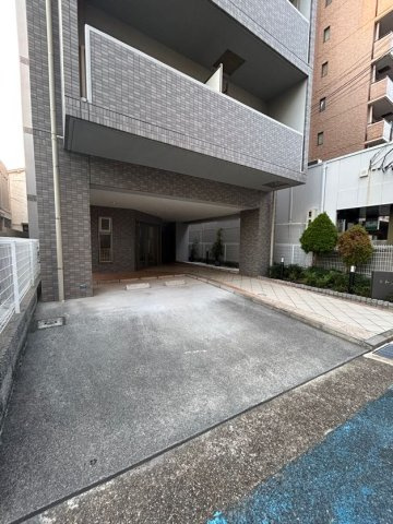 エトワール衣掛の駐車場
