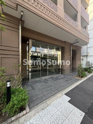 エスリード西本町のエントランス