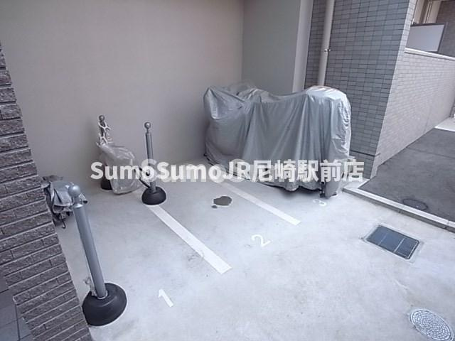 アトール尼崎の駐車場|駐車場があります