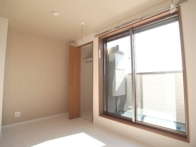 【洋室】 | ラフィネ前原