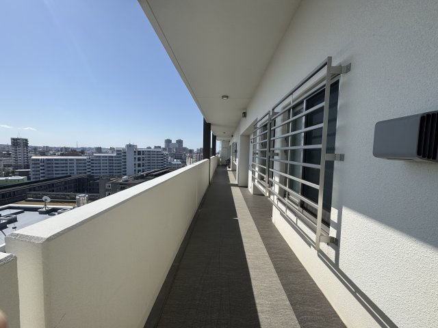 レーヴグランディ銘苅新都心のバルコニー