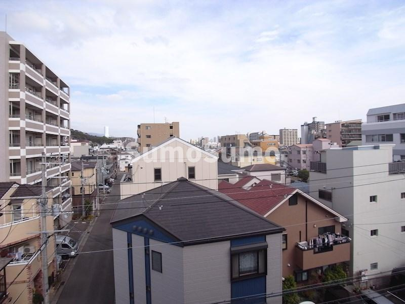 イーナ板宿の展望