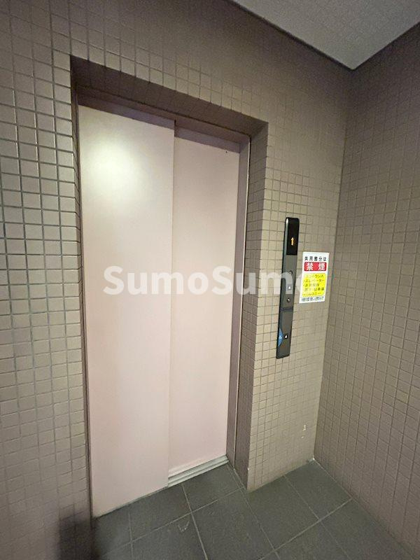 インプルーブ三宮イーストの外観