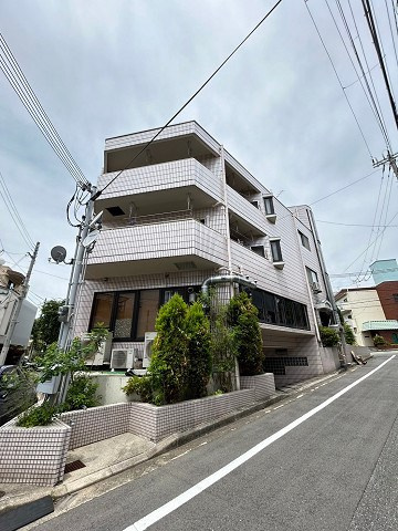 イソダマンションの外観