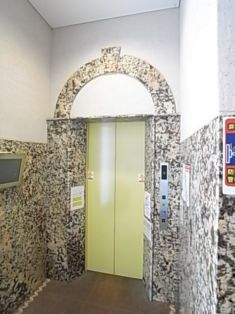 エステムコート三宮駅前Ⅱアデシオンの外観