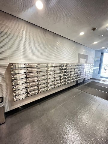 カルムインエクシード江坂の外観