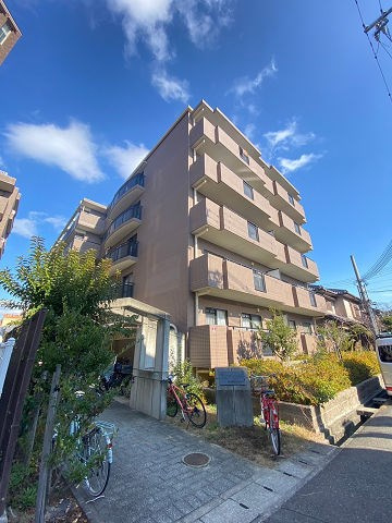 イーストハイムⅢ