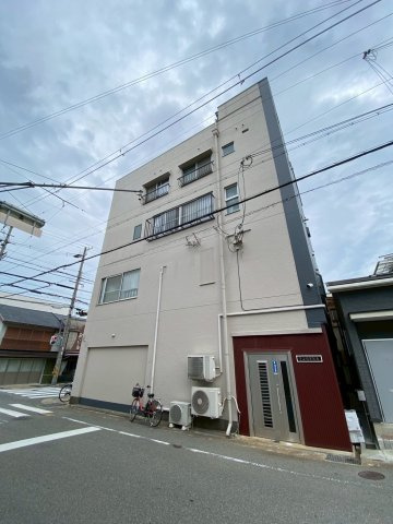 キヨモトビルの外観