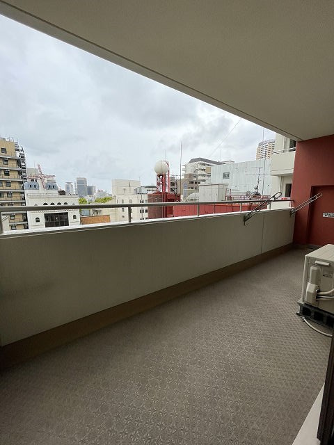 グラン・パレ北野ハンター坂のバルコニー