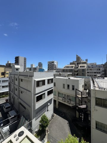 グラン・フェルティ神戸山手通の展望