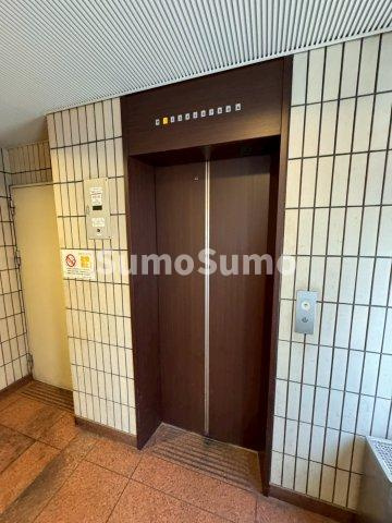 イデア淀屋橋ビルのロビー
