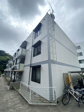 イーストヒルズ平野の外観