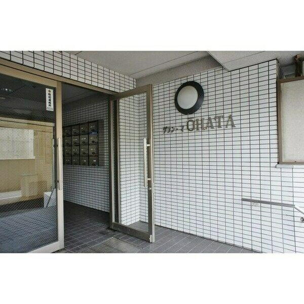 神戸市須磨区妙法寺の賃貸マンションのエントランス