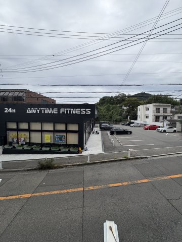 神戸市須磨区妙法寺の賃貸マンションの駐車場