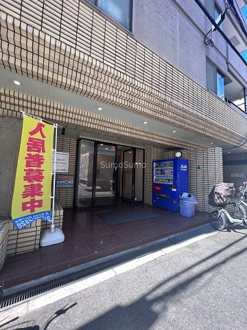 カルマーレナンバウェストのエントランス