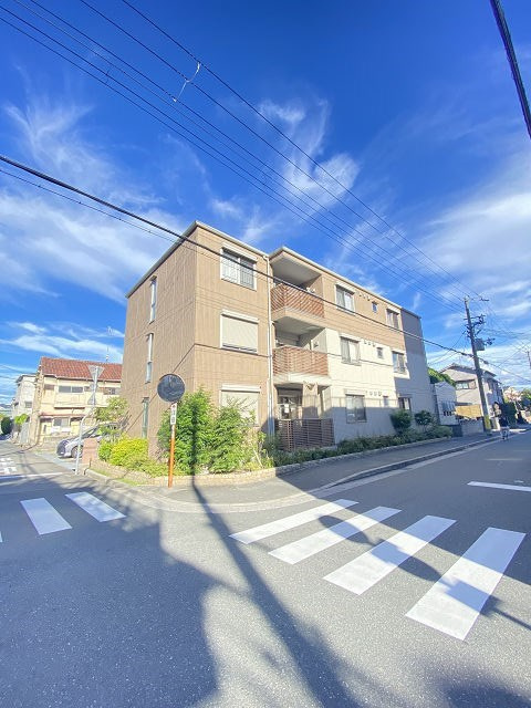 グランディール（七松町2丁目）の外観