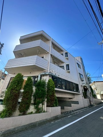 イソダマンションの外観
