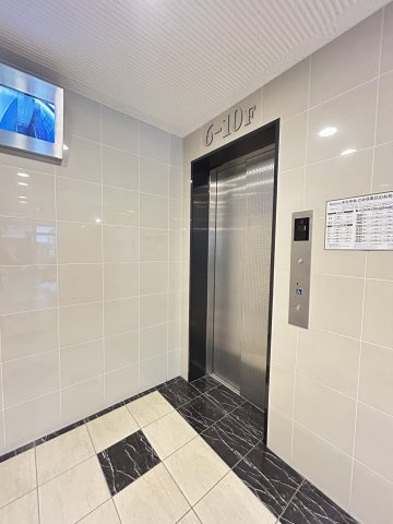 エステムコート三宮駅前ラ・ドゥーのエントランス