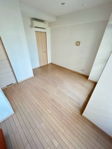 クラウンシティ本山の洋室