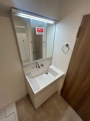 エスタ西宮の洗面所