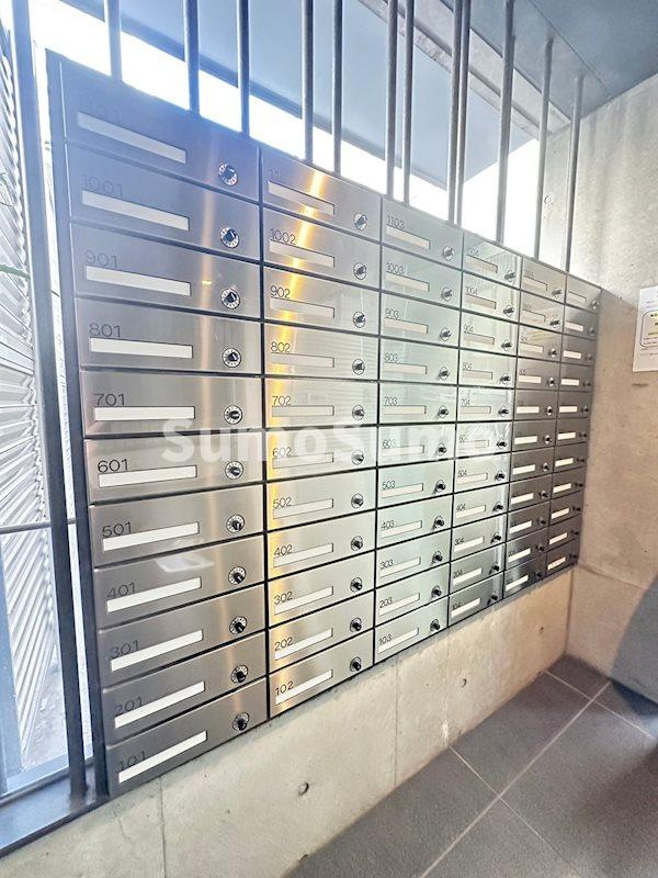 イーストヴィレッジ三宮の外観