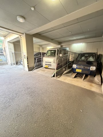 カルム湊川の外観