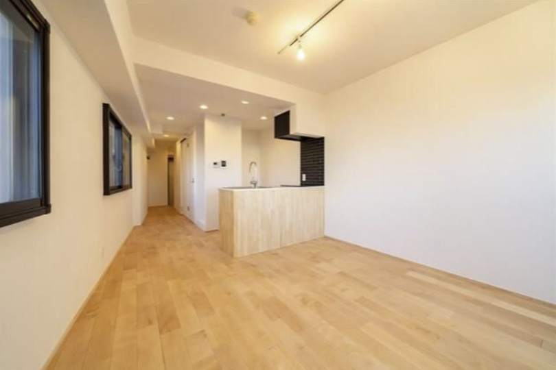 クレセントプラザ笹塚の居間・リビング