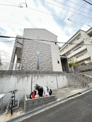 ヴィアーノ神戸上筒井通EASTの外観