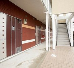 【その他】 | レオネクスト小倉東 | 共用部分は清掃業者が清掃しています。