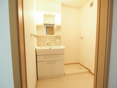 【洗面所】 | メイブリーズ | 忙しい朝には欠かせない洗面所です