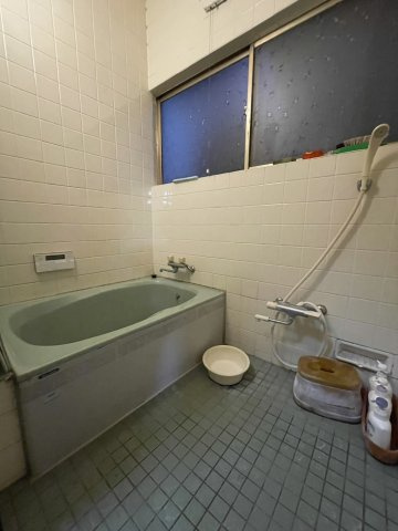 栃木市薗部町/周辺商業施設多数♪県道すぐ傍、駐車2台可のお得な物件♪の浴室|落ち着いた空間のお風呂です