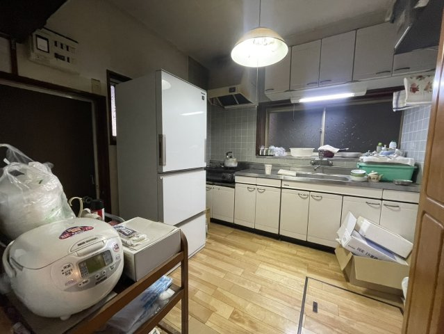 栃木市薗部町/周辺商業施設多数♪県道すぐ傍、駐車2台可のお得な物件♪のキッチン|お料理しやすいキッチンです