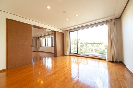 オークヒルスの居間・リビング