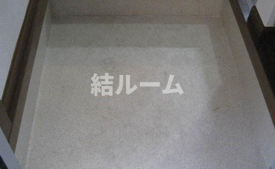 練馬区小竹町１丁目のアパートの玄関|別号室参考写真