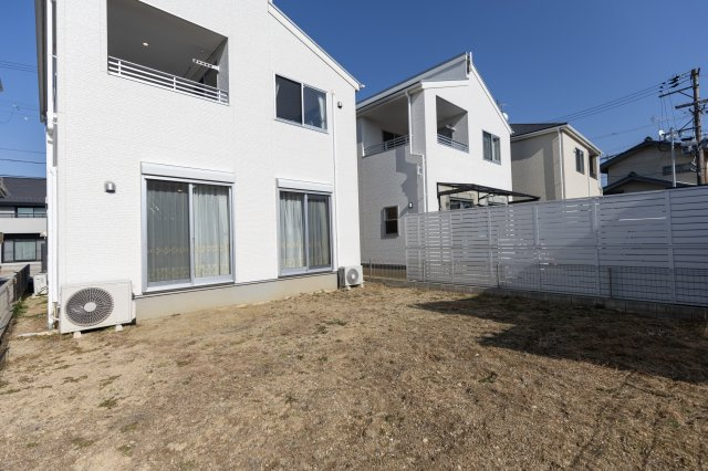 【庭】 | 小牧市大字上末字南中３００８番地１０