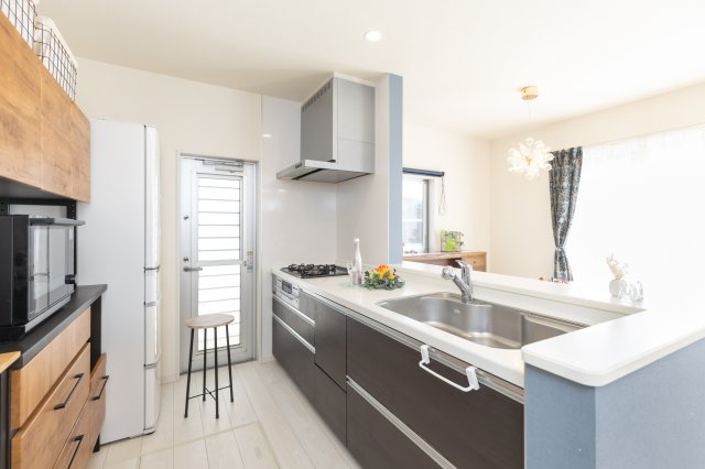 【キッチン】 | 小牧市大字上末字南中３００８番地１０