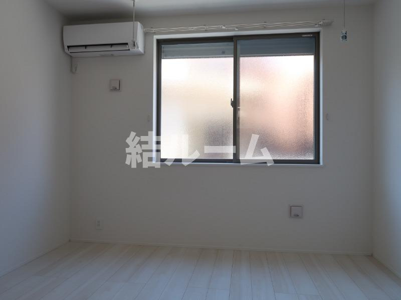 ヴィッラホーム八番館の居間・リビング