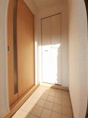 【玄関】 | ニューフローレンス | 毎日通る玄関はこちらです