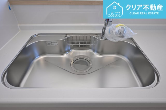 【キッチン】 | 桐生市相生町第17　クレイドルガーデン　1号棟 | お手入れしやすいステンレスシンク