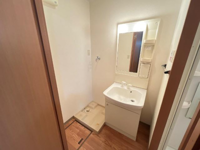 【洗面所】 | エタニティ古国府 | 洗面