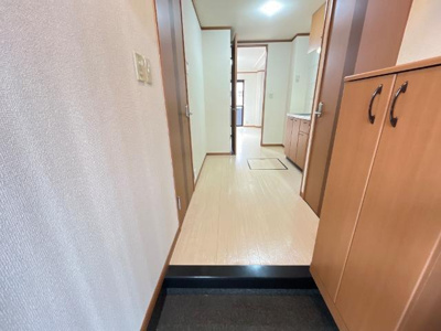 【玄関】 | エタニティ古国府 | 玄関