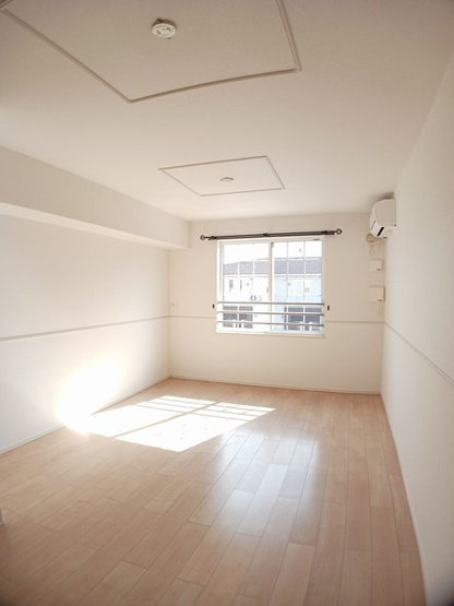 【居間・リビング】 | サンリットアベニューⅡ