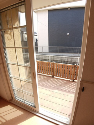 【バルコニー】 | シェーン・ブルーメンＢ