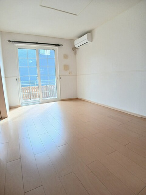 【居間・リビング】 | シェーン・ブルーメンＢ